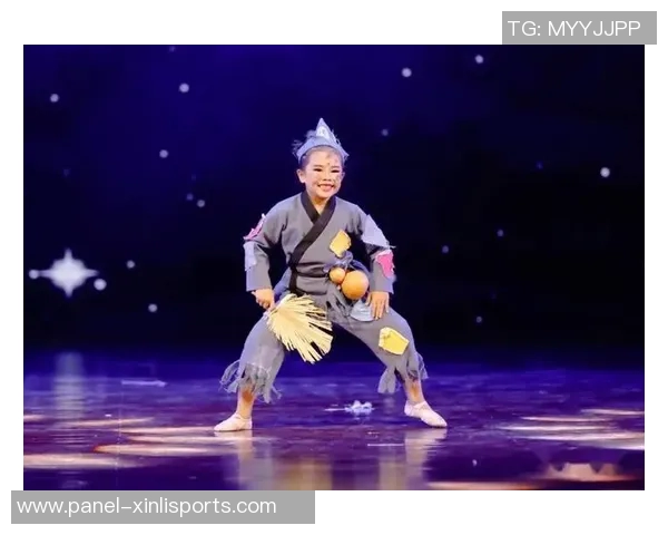 足球娃娃的梦想之旅：从草地到球场的成长故事